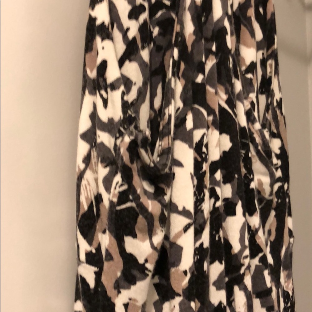 Dynamite patterned halter top - Picture 4 of 4